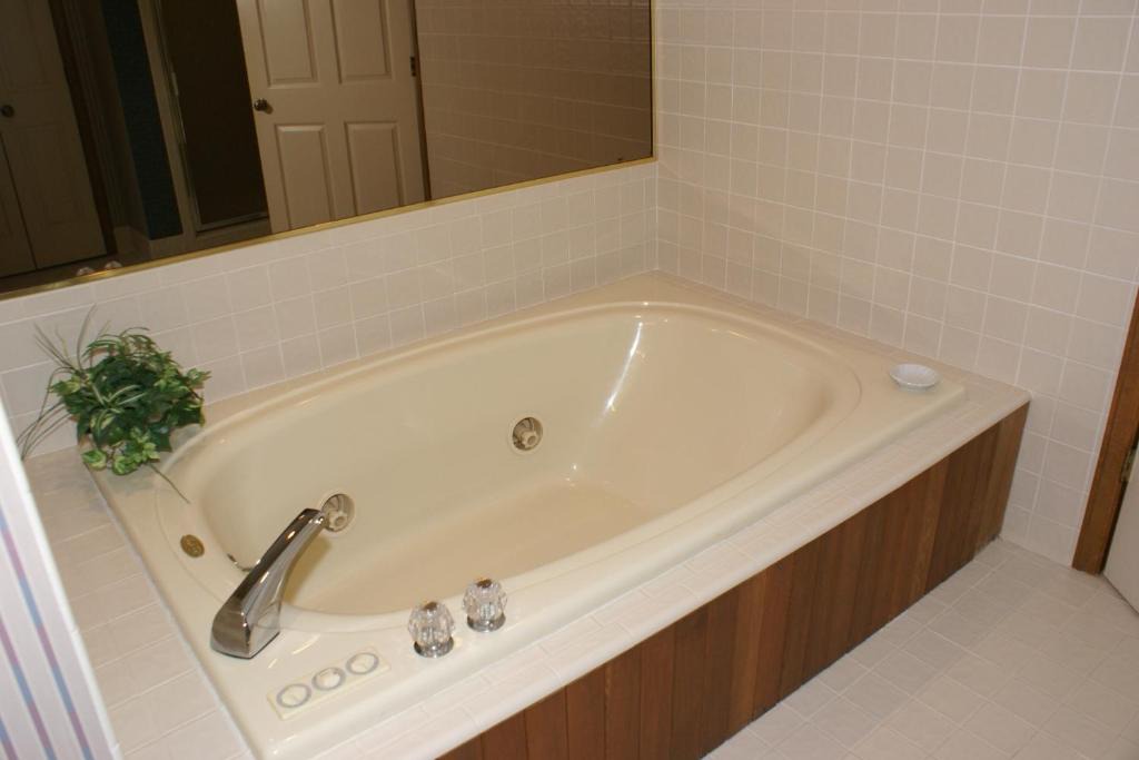 Blowing Rock Apartment | Quail 3 Condo