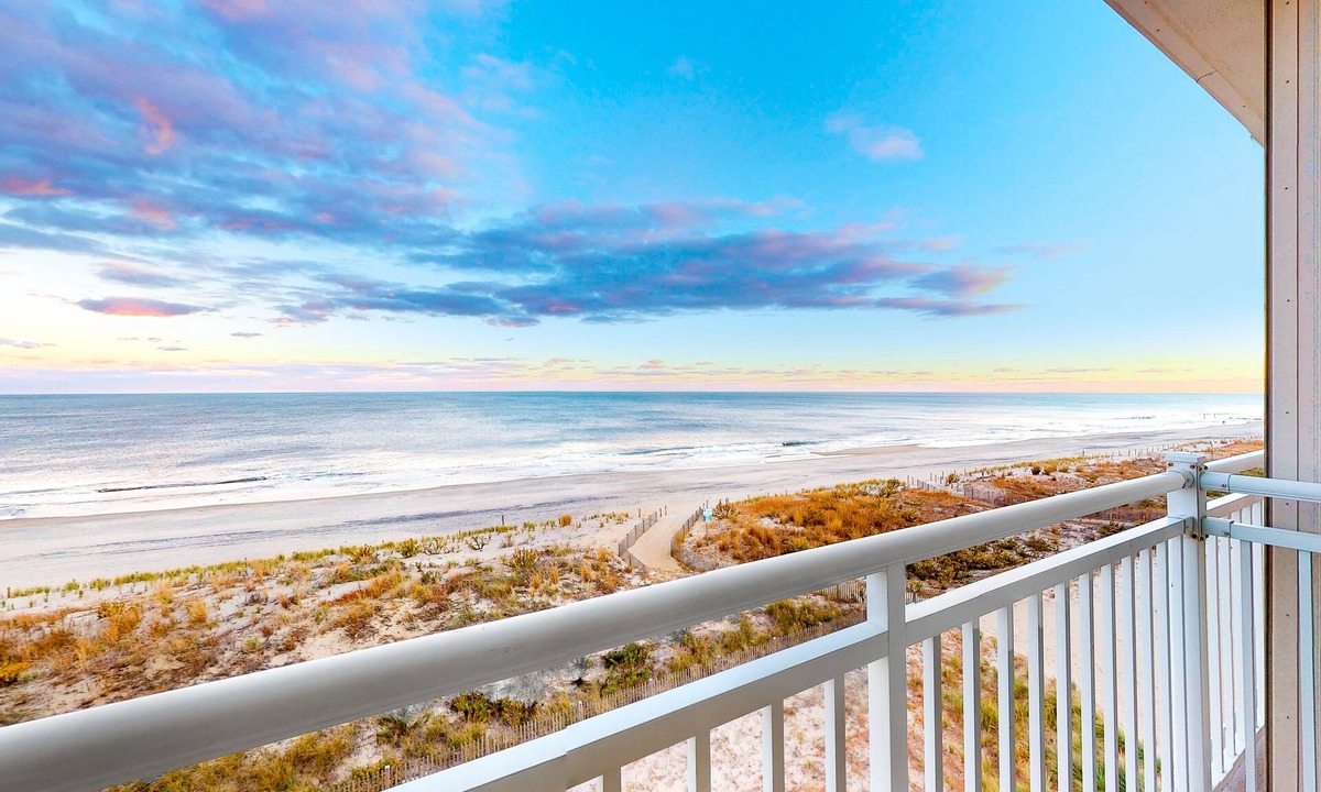 Midtown Ocean City Condo | Remodeled, oceanfront condo with balcony, sunrise views, WiFi & W/D