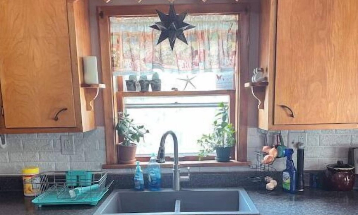 Port Washington House | Renovated Country Schoolhouse near Ohio's Amish Country.