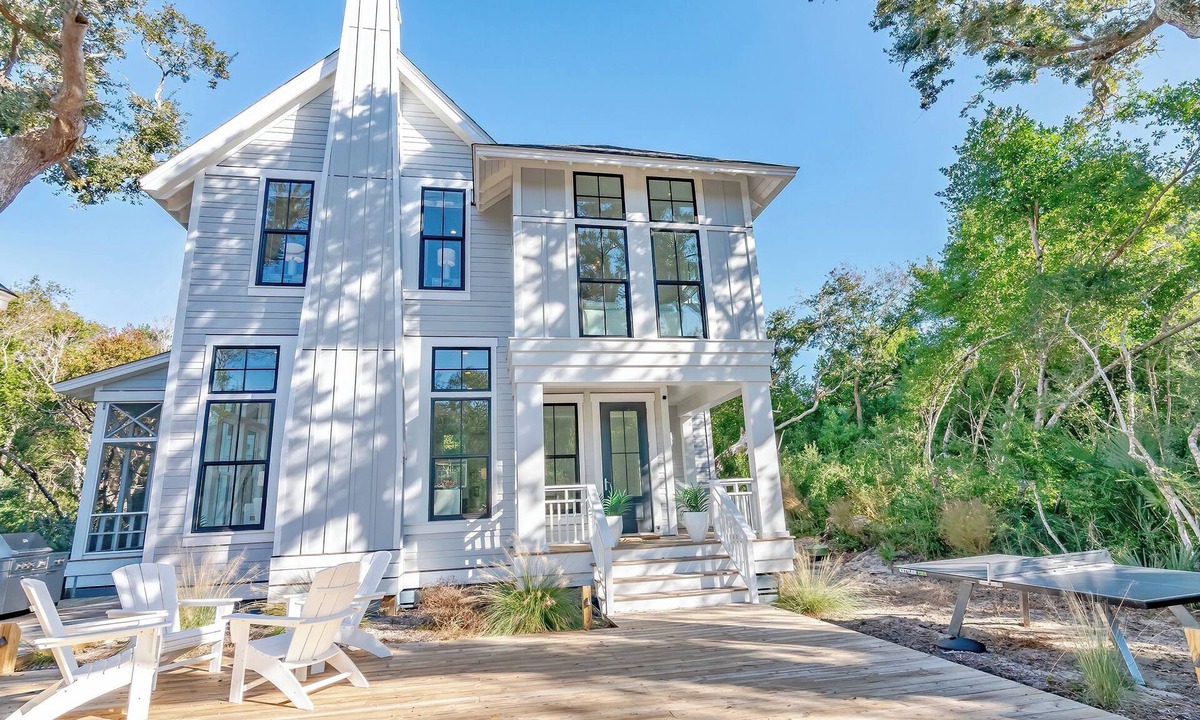 Cape Fear Station House | Say Knot on Call to your dream Bald Head Island vacation retreat!