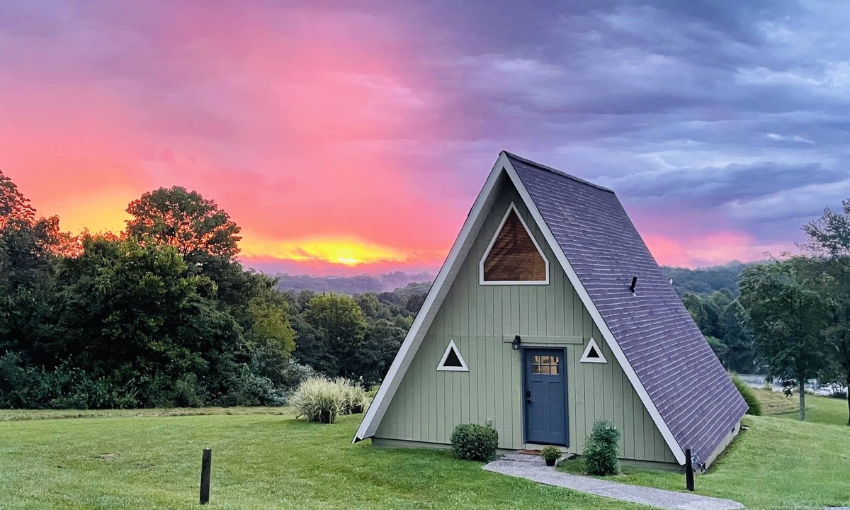 Makanda Cabin | Scenic 2BR A-Frame w/Hot Tub & Views