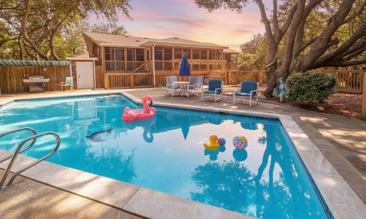 Sea Scape House | Seascape Cottage - Kitty Hawk, MP 3.5, 300 Yds to Beach, Pool, Foosball, Near Golf Course, Pets OK