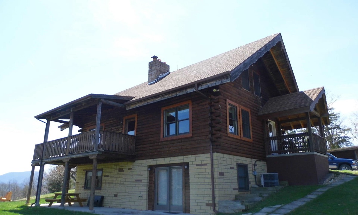 Upper Tract Cabin | Secluded cabin near Smoke Hole