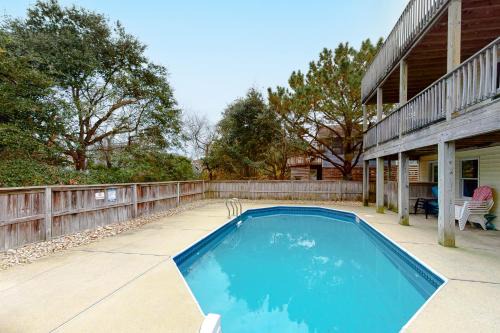 Ocean Sands House | Shore Beats Work