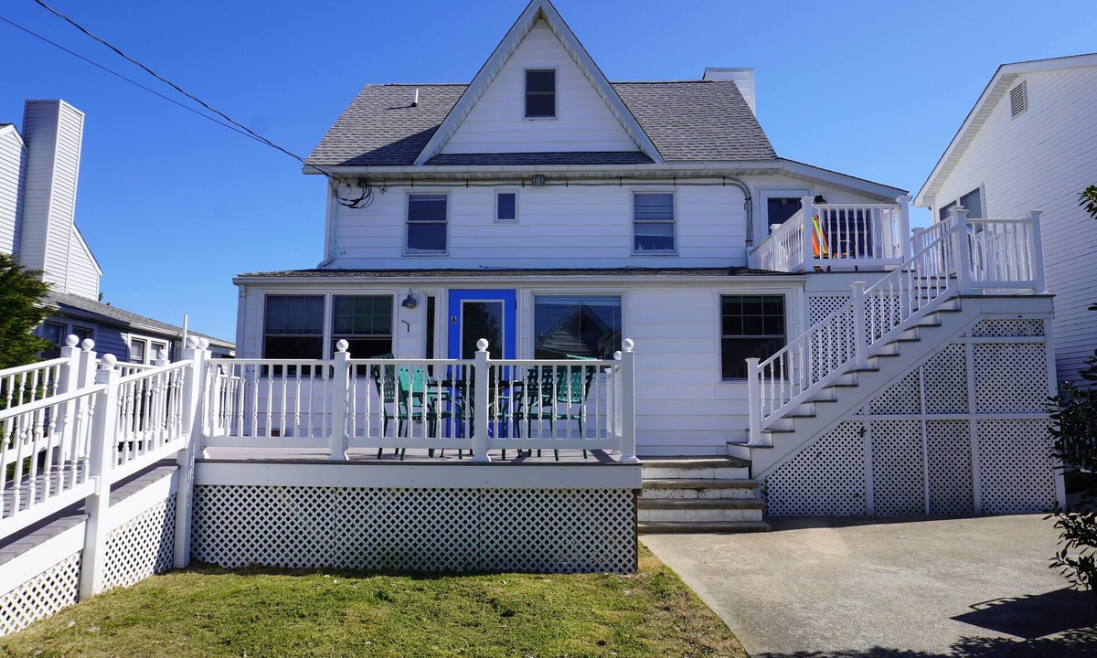Slaughter Beach Cottage | Slaughter Beach Living - Pet friendly