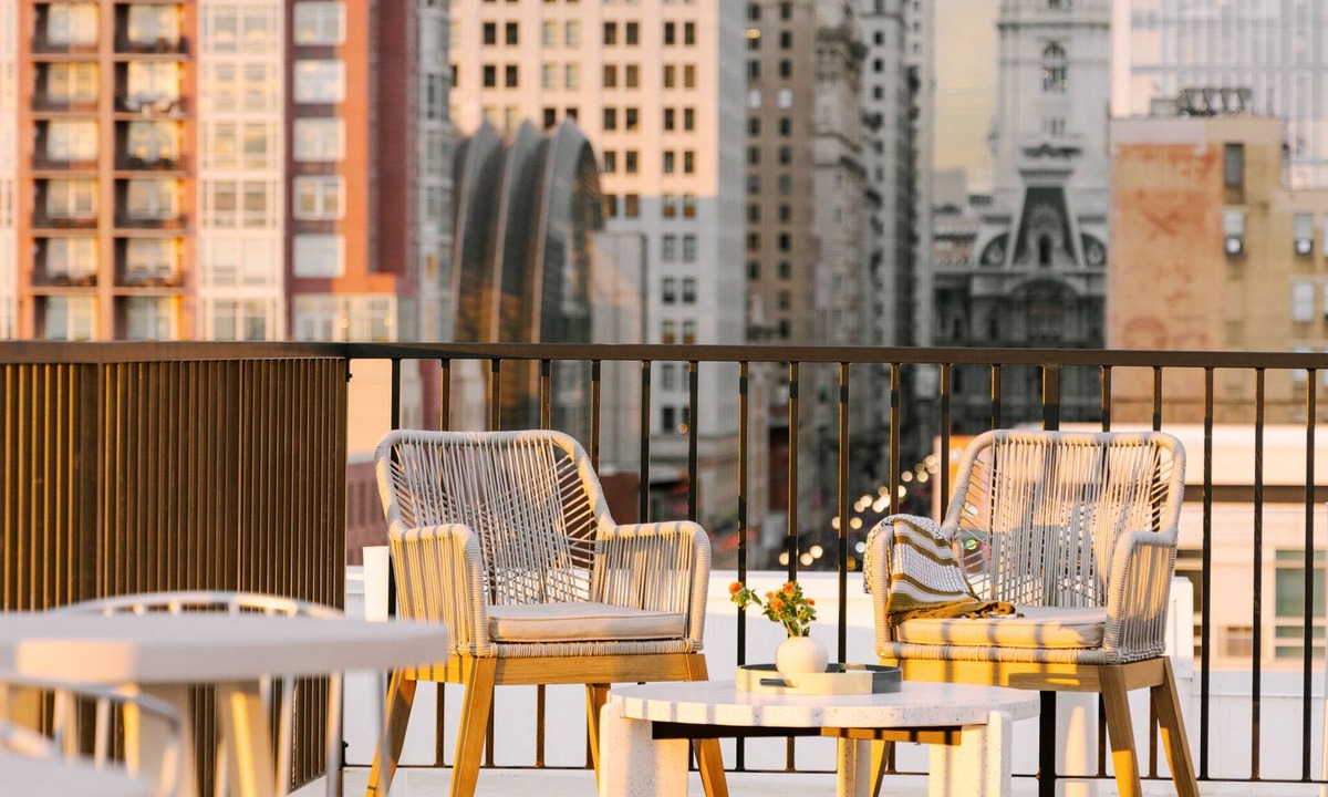Hawthorne Apartment | Sonder Ovation | Two-Bedroom Apartment w/Juliet Balcony