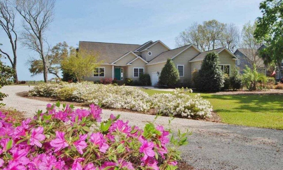 Sea Trail House | Spacious 5BR home on the Intracoastal in Sunset Beach, perfect for family getaways!