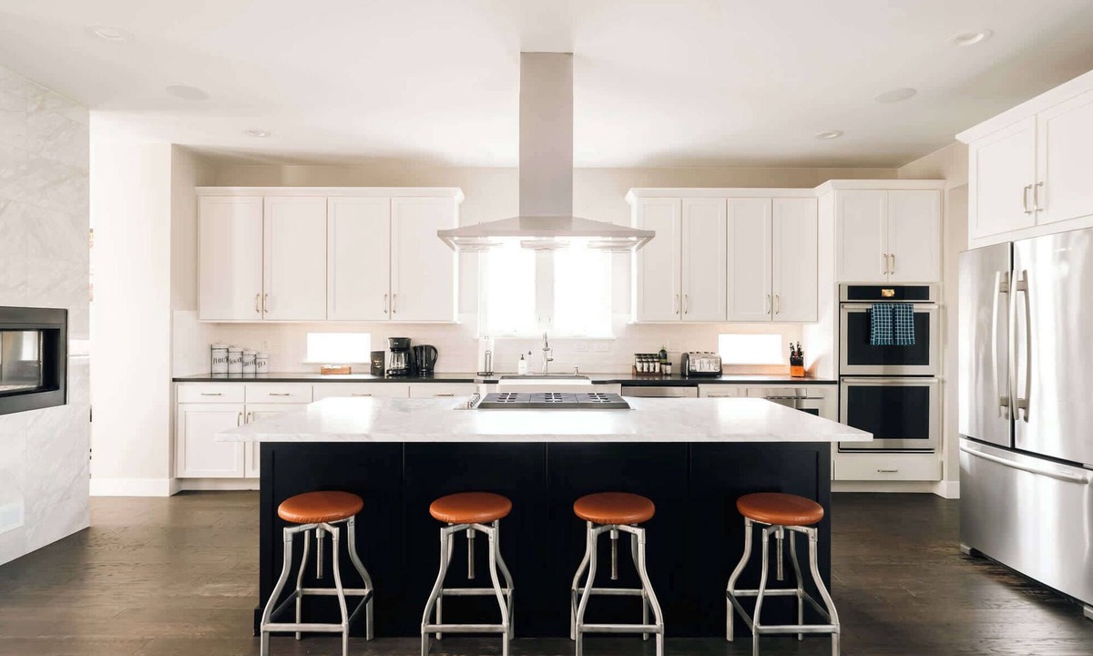 Skyland House | Spacious City Park Golf House | Hot Tub & Theater