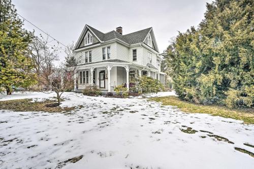 Mercersburg House | Spacious Getaway: 7 Mi to Whitetail Slopes!