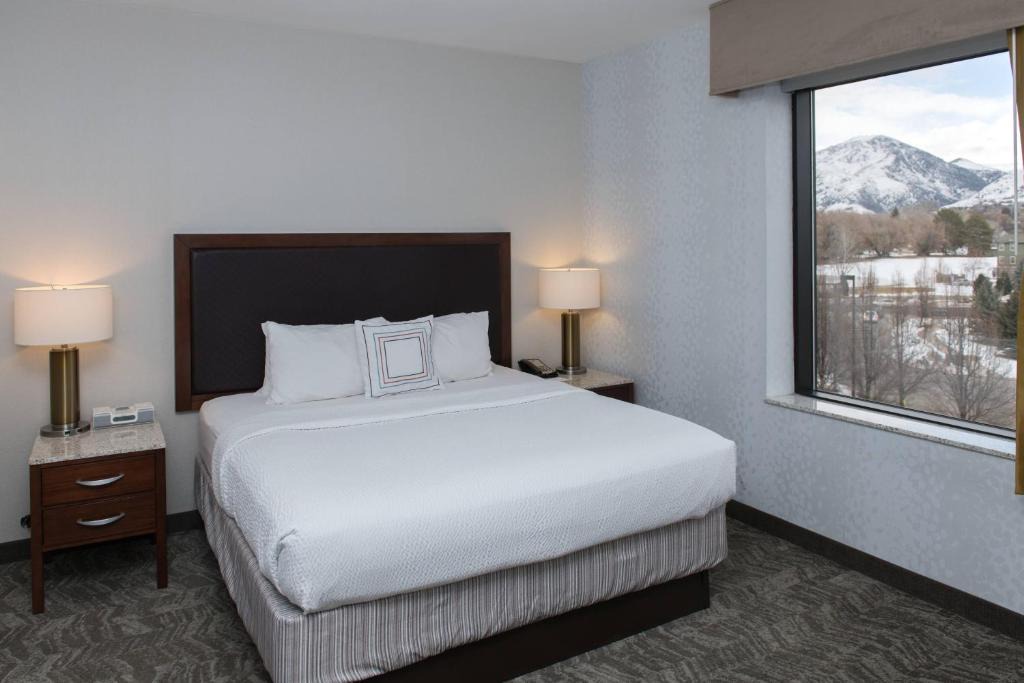 Logan Hotel | SpringHill Suites by Marriott Logan