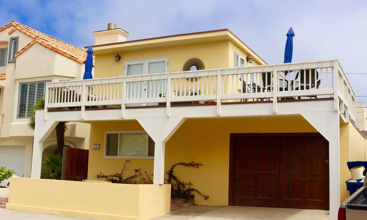 Silver Strand House | Steps from the beach See and hear the ocean from this beautiful beach house