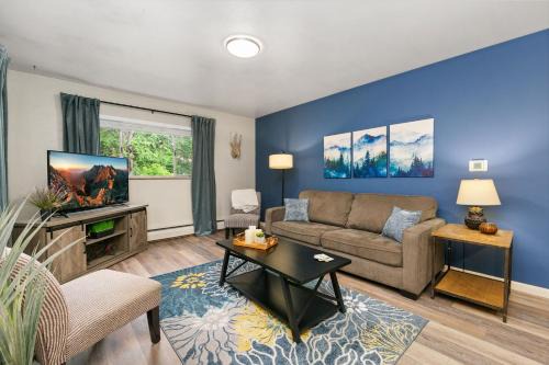 Old Town Apartment | Stylish Condo in the Heart of Old Town