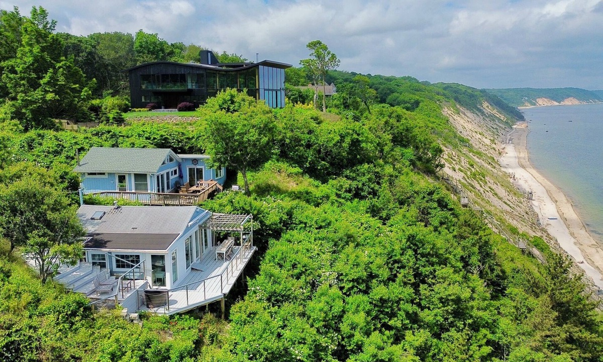 Baiting Hollow Cottage | Sunsets over Long Island Sound Peace and Tranquility Monthly Rentals Available