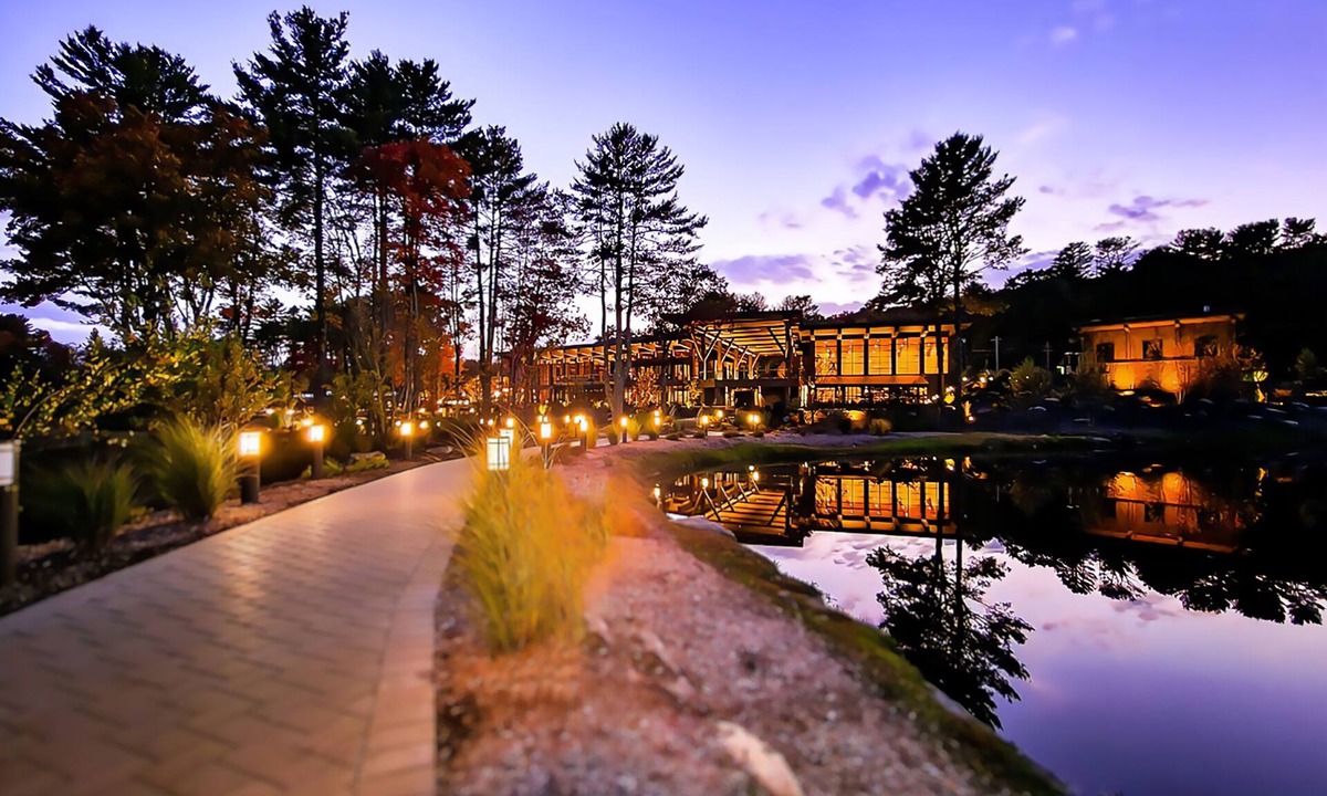 Town of Highland Hotel | The Bradstan Boutique Hotel