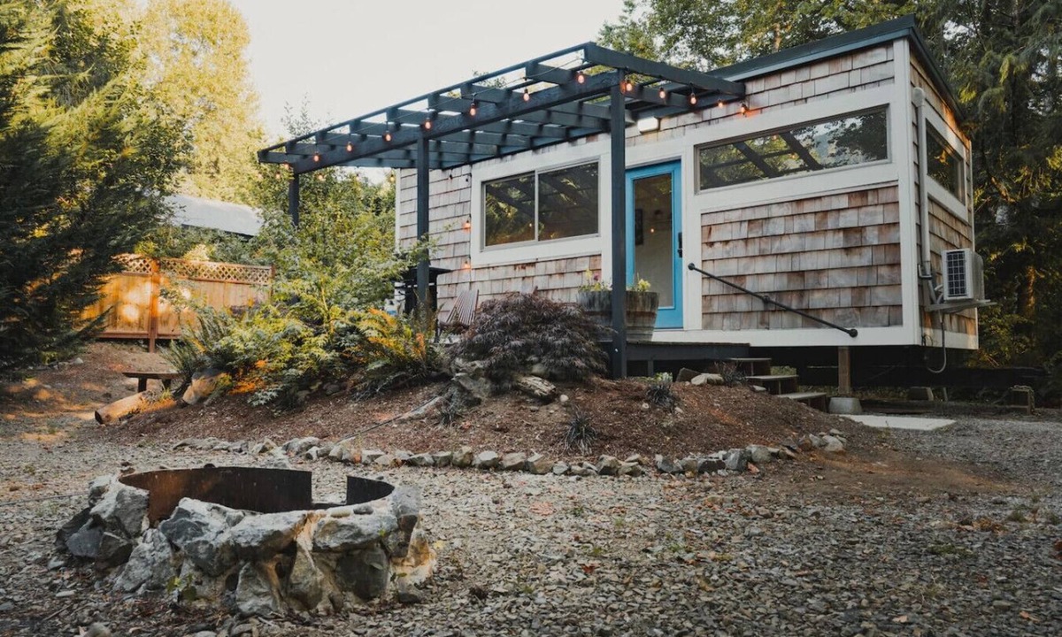 Lewis County House | Tilton River Cozy Retreat w/Hot Tub! Firepit!