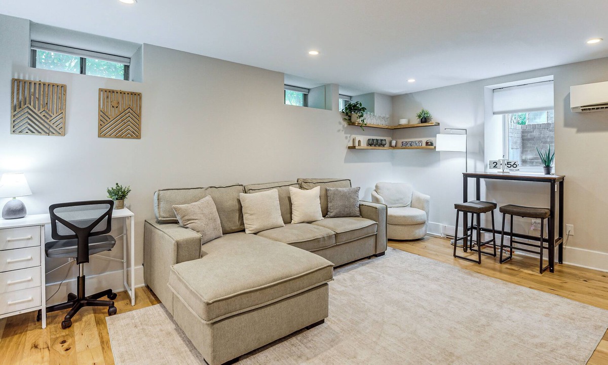 Adams Morgan Apartment | Walkable DC Stay! Stylish Studio in Adams Morgan