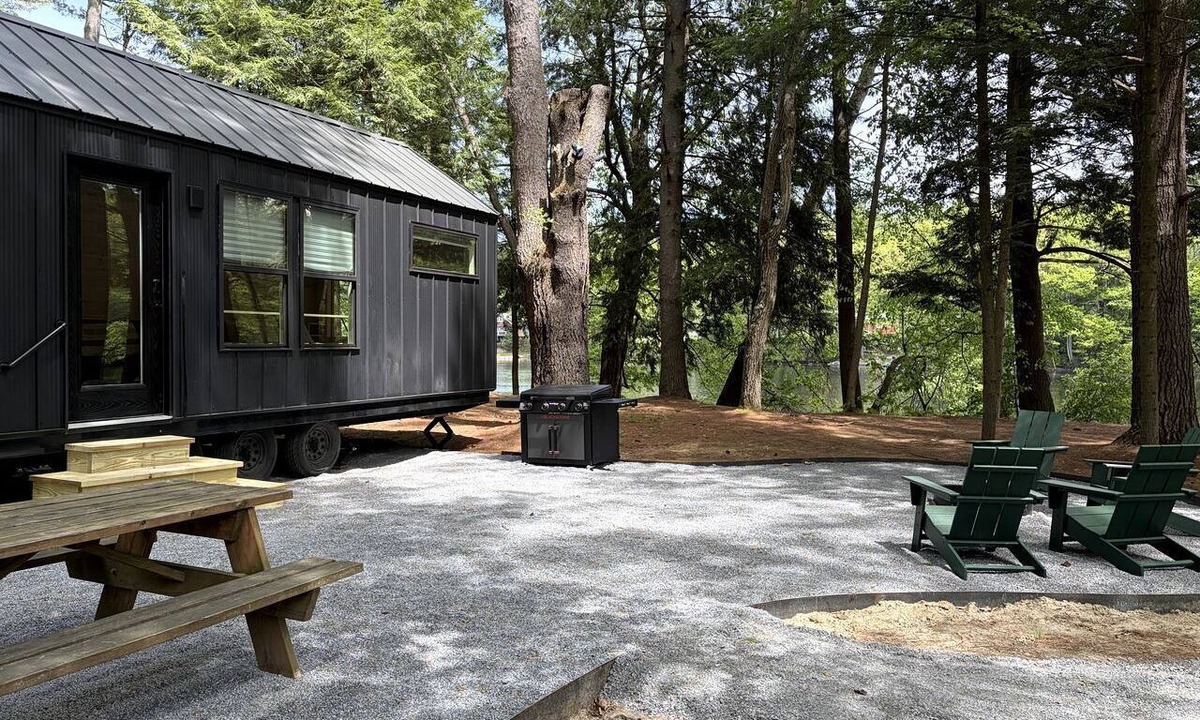 Corinth Cabin | Waterfront Adirondack Tiny Cabin Near Lake George & Saratoga Springs, New York