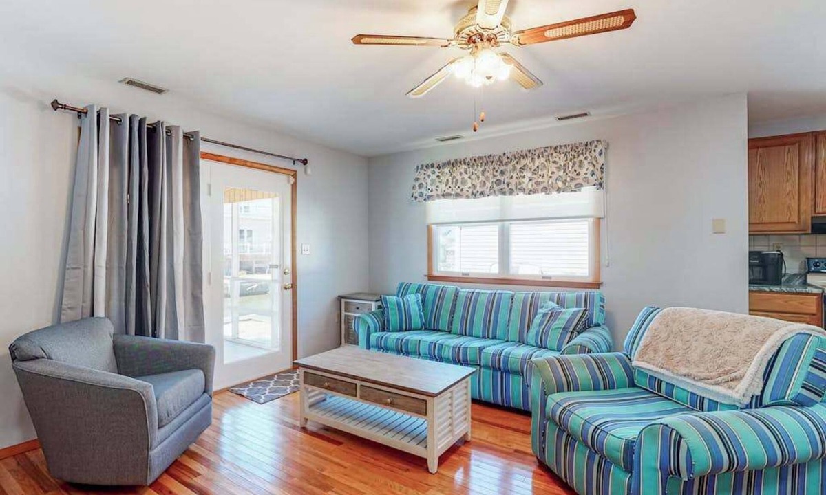 West Ocean City House | Waterfront wonder with screened porch, washer/dryer, private boat dock & ramp