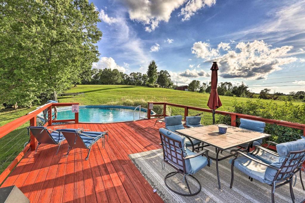 Williamstown House | Williamstown Gem w/Private Pool & Hot Tub!