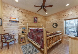 Caddy Shack: Mountain View, Pool Table