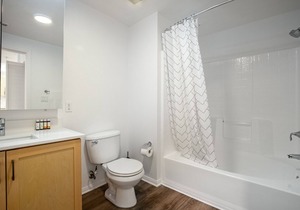 Modern Hollywood 1BR w/ Pool near Sunset Blvd by Blueground