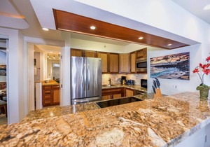Modern Luxury OCEAN FRONT condo with Lanai & Molokai Views!-Royal Kahana 409