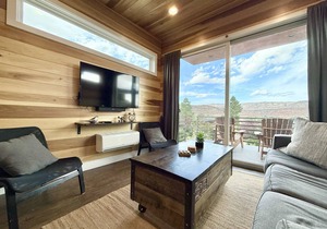Modern Tiny Cabin Near Grand Staircase Utah