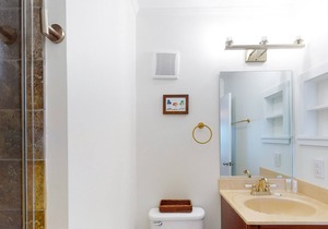 Second-Floor, Oceanfront Condo with Balcony, WiFi, Laundry & Shared Pool