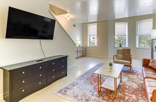 Downtown Baltimore Apartment | 1 Mi to Druid Hill Park: Quaint Baltimore Apt