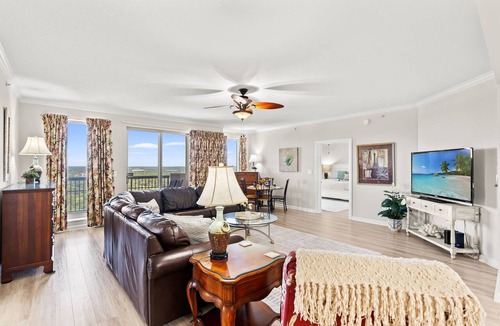 Arcadian Shores Condo | $150 activities - E-gift card when you book - On the Beach | Spacious | 3 King Beds | M2609