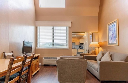 Steamboat Springs Hotel | 2 Alpine Loft w/Pool & Hot Tub Near Steamboat Ski Area Trails