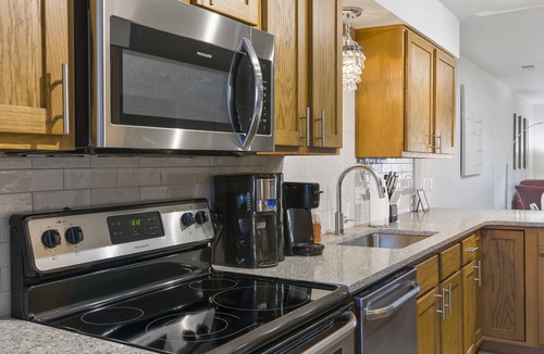 Branson Condo | 2 bedroom, 2 bath ground floor condo with indoor pool minutes from Branson strip