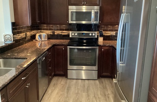 Geneva-on-the-Lake Condo | 2-BR/2BA Lakefront Condo-private beach/indoor pool-rent 3 get 4th free -ask!