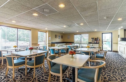 North Myrtle Beach Hotel | 2-Star Hotel ∙ Baymont by Wyndham North Myrtle Beach