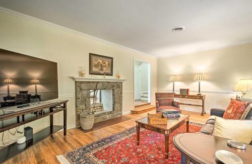 Wayne House | 20 Mi to Philly: Inviting Home w/Yard in Wayne!
