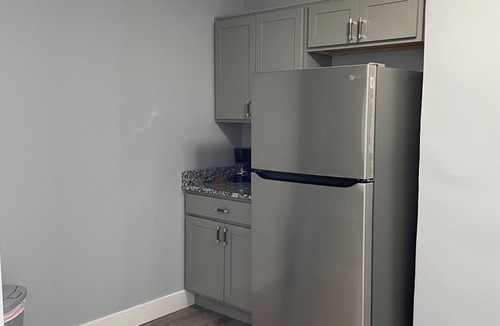 Williamstown Apartment | 211 Paris St Suites are just minutes from The Ark Encounter