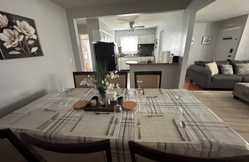 Rockville Centre House | 3 bed/1.5 bath house in down town Rockville Centre with free parking and laundry