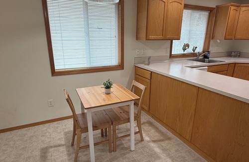 Gresham House | 3 Bedroom House in Peaceful Suburban Neighborhood