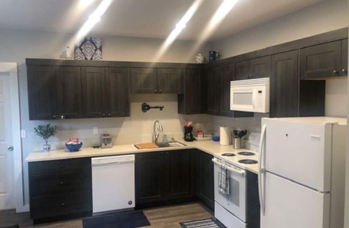 Longview Apartment | 3143 Dover #1 · Modern Apartment High End Finishes & Washer/Dryer In-unit.