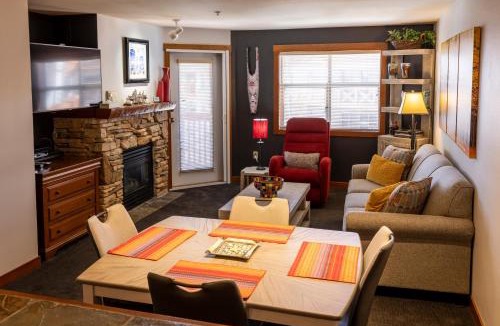 Snowbird Apartment | 3402 - One Bedroom Deluxe - Powderhorn Lodge
