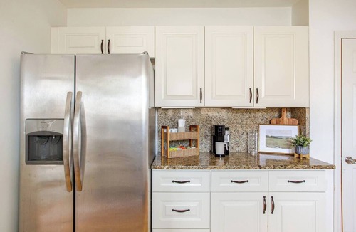 Wilmington House | 4-bedroom 2 Full Bath Cozy Retreat