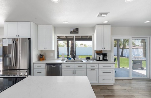 Raskin Estates House | 4BD| Mid Terms Welcome | 31+ Day Stays
