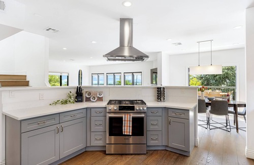 Los Feliz House | 6BR Hilltop Home + Game Lounge + Views | Los Feliz, LA | Edendale