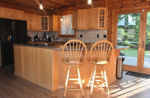 Jay House | 7 Beds home near Lake Placid-New Remodel! AC, Hot Tub, Fireplace, Ski & Hiking!