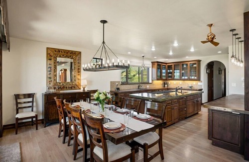 Missouri Heights House | 7 BR Mountain Retreat with A/C, Hot Tub, Fireplace & Sopris Views Between Aspen & Carbondale