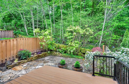 Bull Mountain House | A House On Catalina 3-bedroom townhome in Tigard, OR w/AC, WiFi, patio & grill
