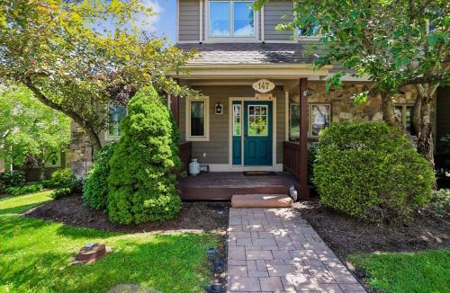 McHenry Villa | A Wisp-Er Away: 5BR retreat at Wisphot tub fire pit Ski Golf