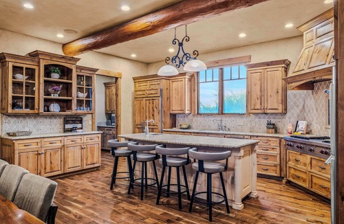 Oakley House | Abode at Trail Creek Canyon, views, hot tub, games