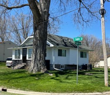 Albert Lea House | Albert Lea revival