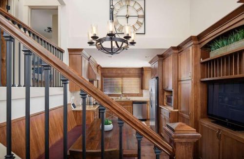 Rosemont Summit House | Apollo Heights